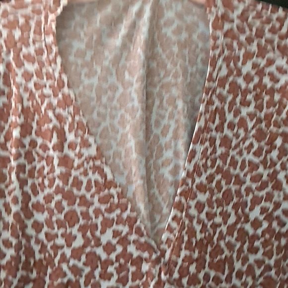 Short sleeved blouse - Picture 2 of 6